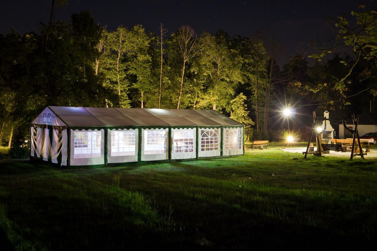 Agropark - Dworek Pod Lipa Sobków Dış mekan fotoğraf